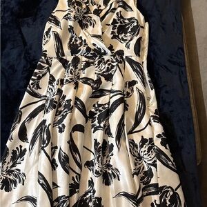 Jessica Howard Black and Cream Floral Prom Dress